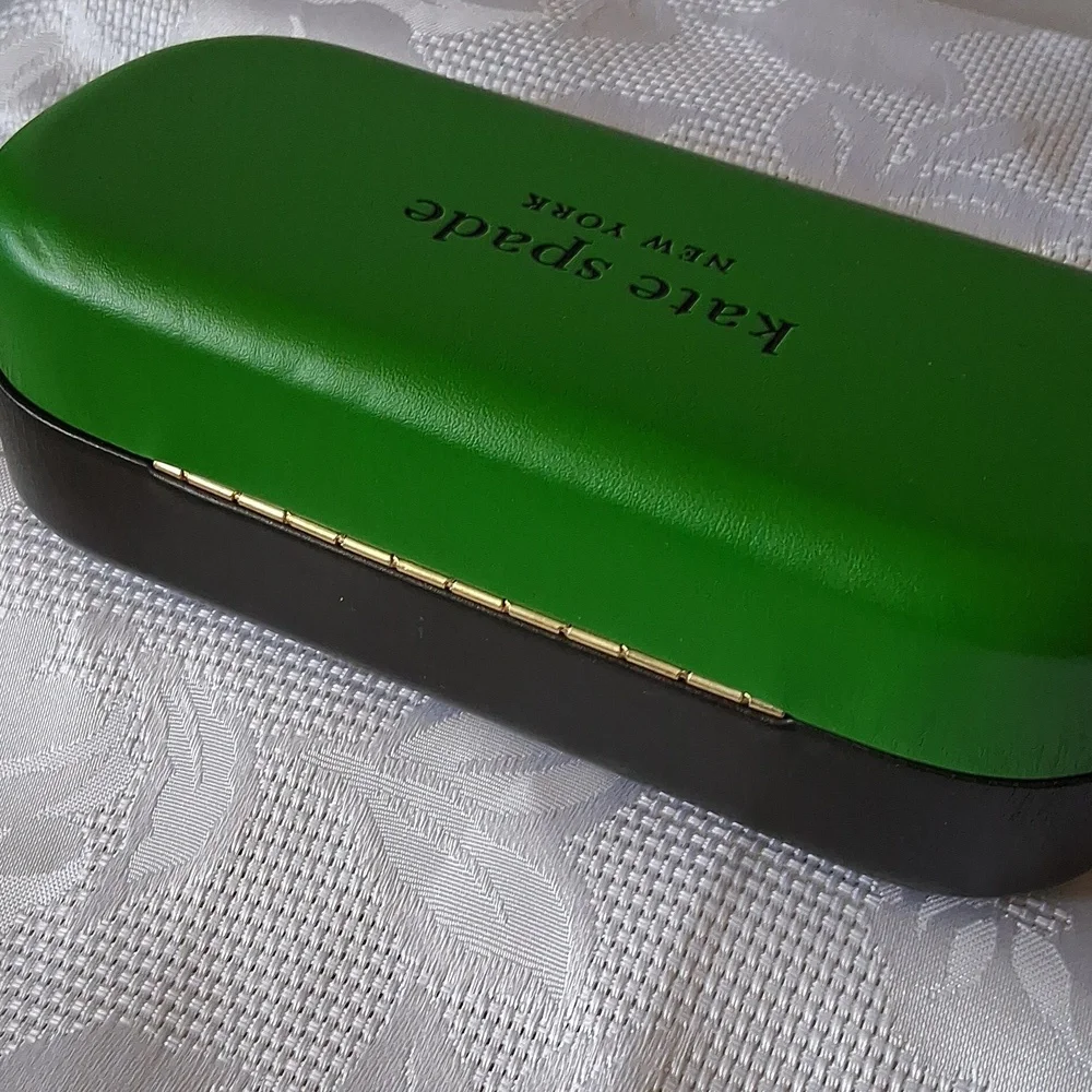 Kate Spade Vibrant Green Eyeglass Holder